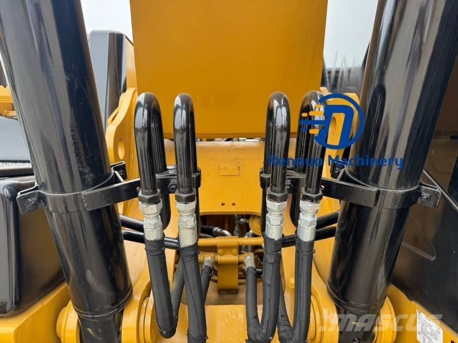 CAT 320D2 Escavadeiras de esteiras