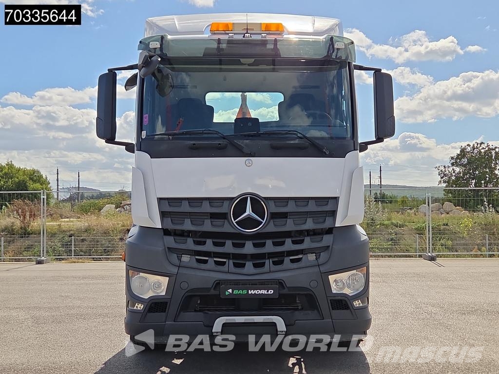 Mercedes-Benz Arocs 2542 6X2 20tons containersystem Lift-Axle Au Abrollkipper