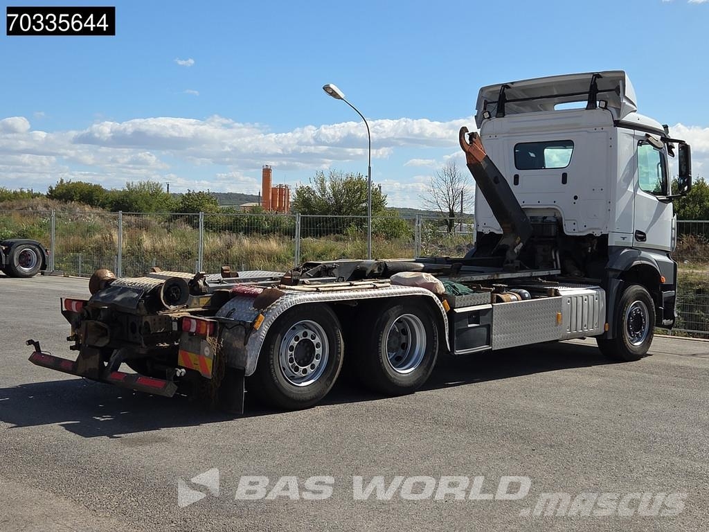 Mercedes-Benz Arocs 2542 6X2 20tons containersystem Lift-Axle Au Abrollkipper