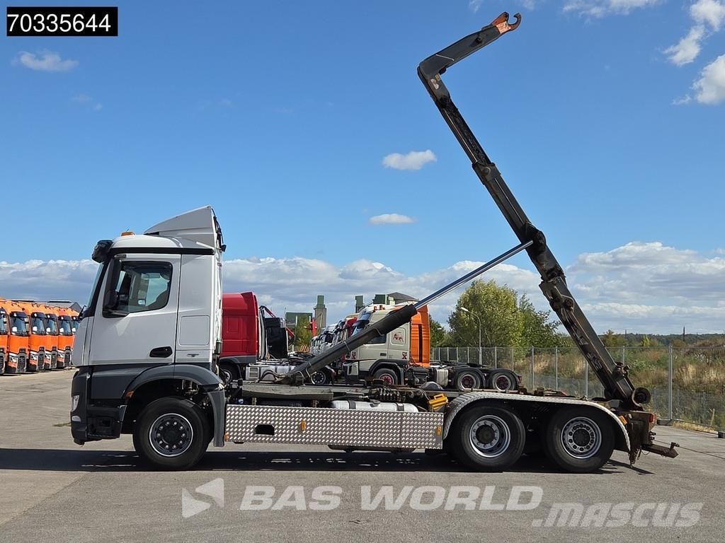 Mercedes-Benz Arocs 2542 6X2 20tons containersystem Lift-Axle Au Abrollkipper