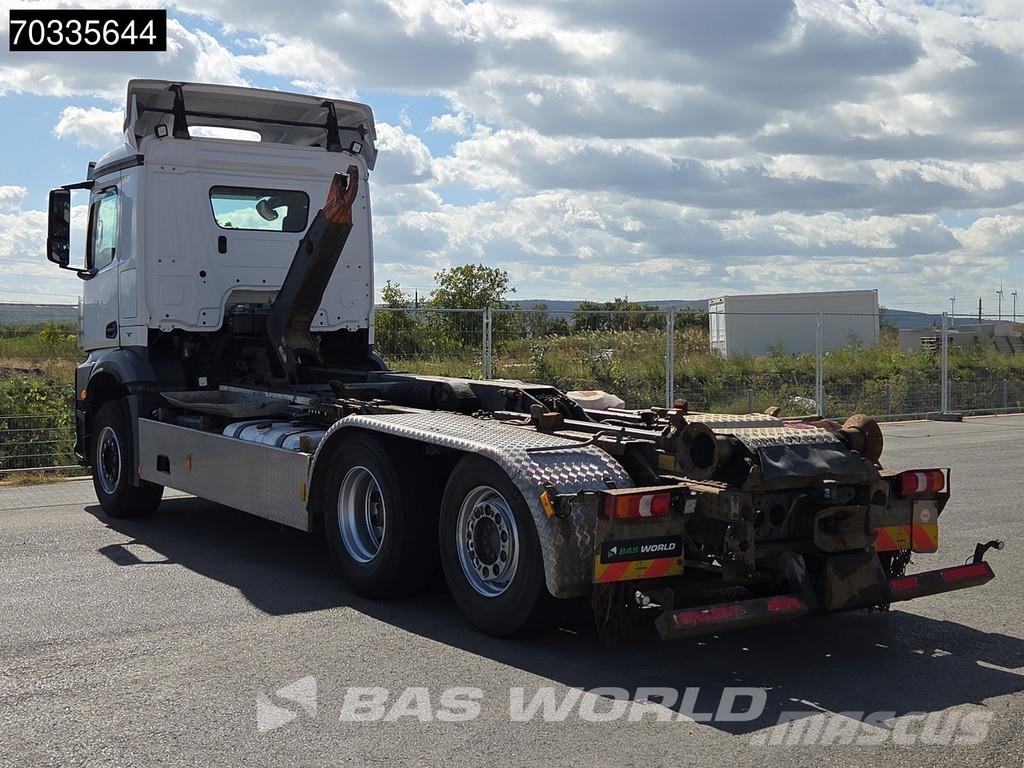 Mercedes-Benz Arocs 2542 6X2 20tons containersystem Lift-Axle Au Abrollkipper