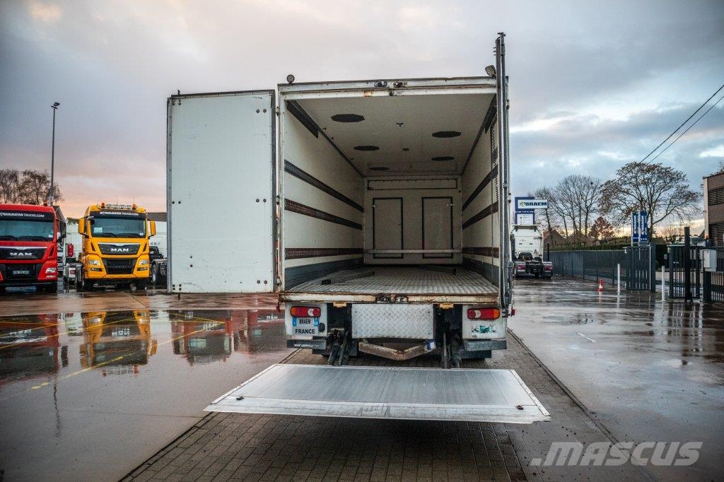 Renault PREMIUM 300DXI+POUSSIN/CHICKEN/KUIKEN/KÛKEN+DHOLLA Skapbiler Frys/kjøl/varme