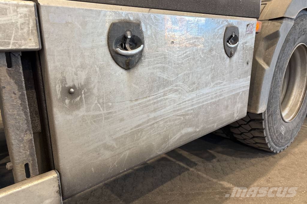 Volvo FH 6*2, Lastväxlare Palfinger Konksliftveokid