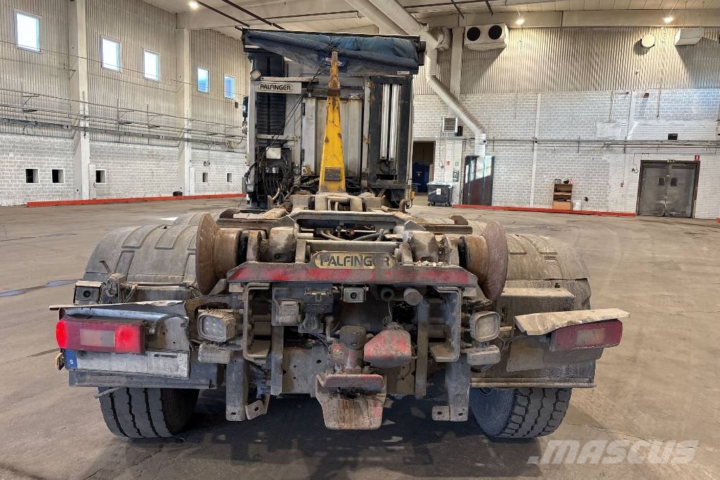 Volvo FH 6*2, Lastväxlare Palfinger Konksliftveokid