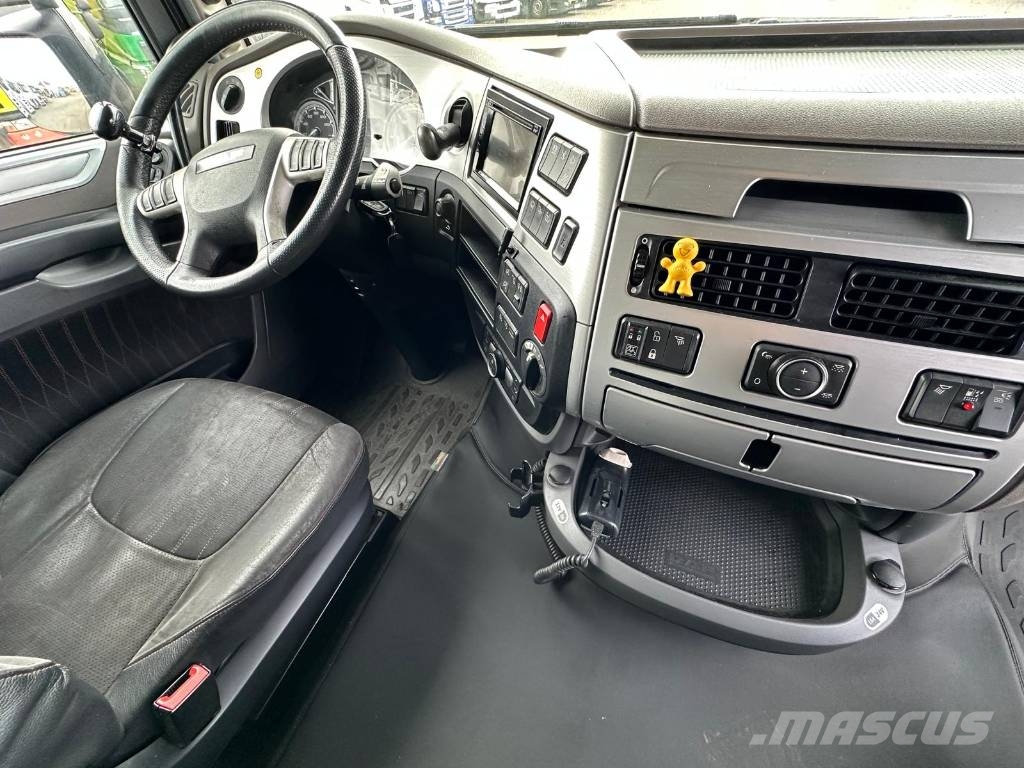 DAF XF530Z Kamioni-šasije