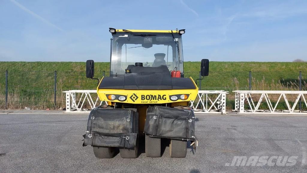 Bomag BW28RH Rodillos sobre neumáticos