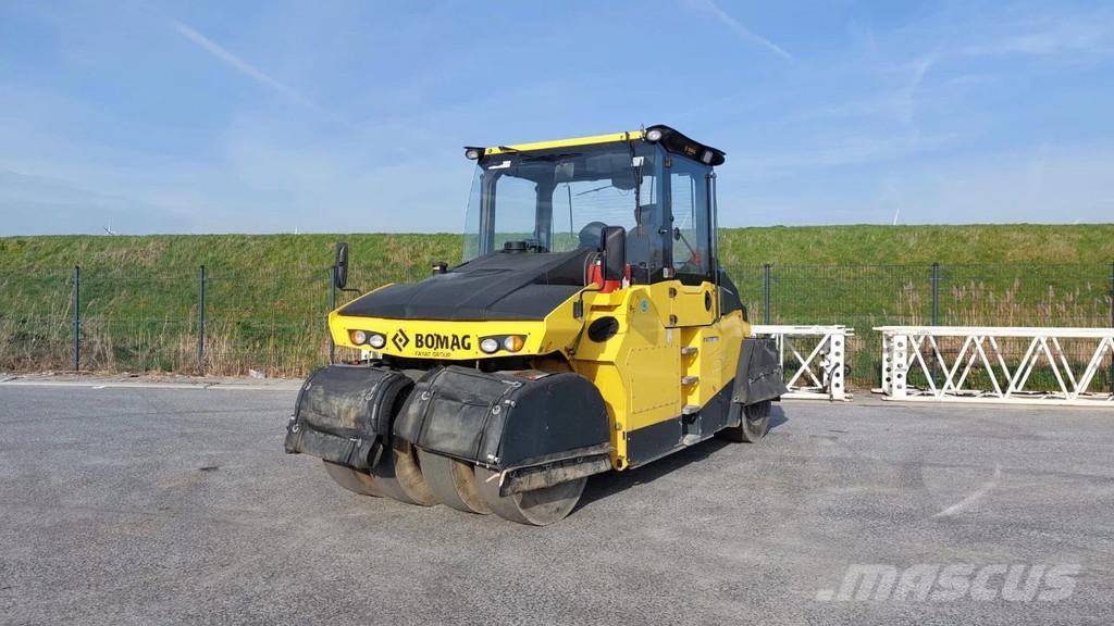 Bomag BW28RH Rodillos sobre neumáticos