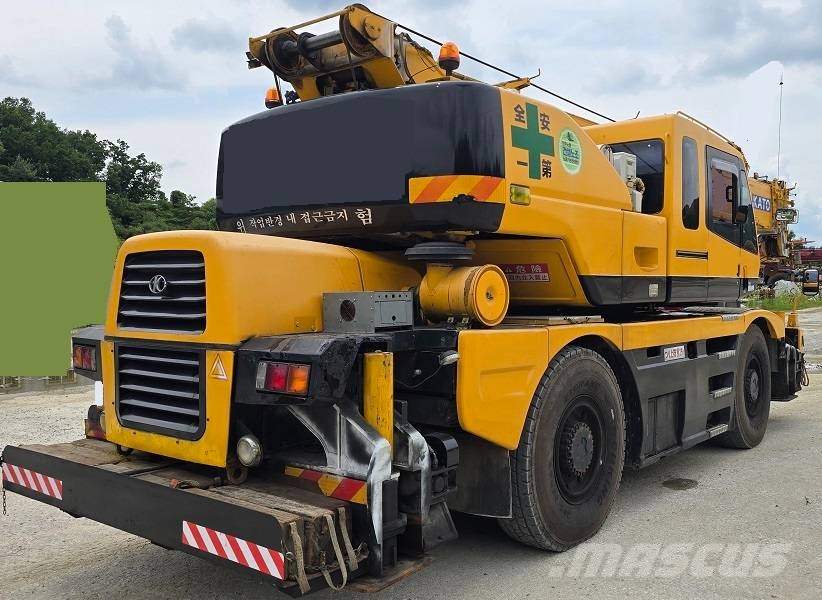 Kato SR 250 Ruw terrein kranen
