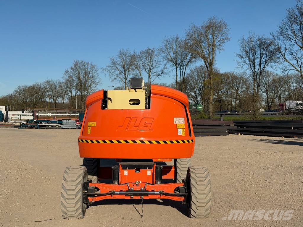 JLG 520 AJ Nacele cu brat articulat