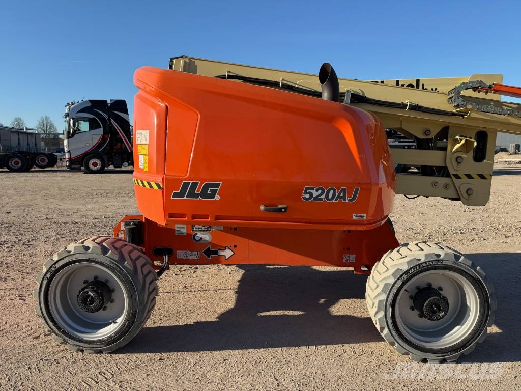 JLG 520 AJ Nacele cu brat articulat