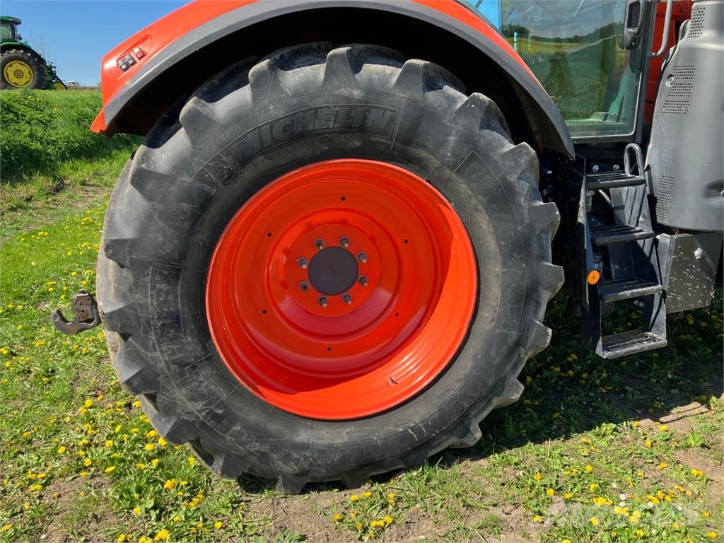 Kubota M7-133 Premium Traktori