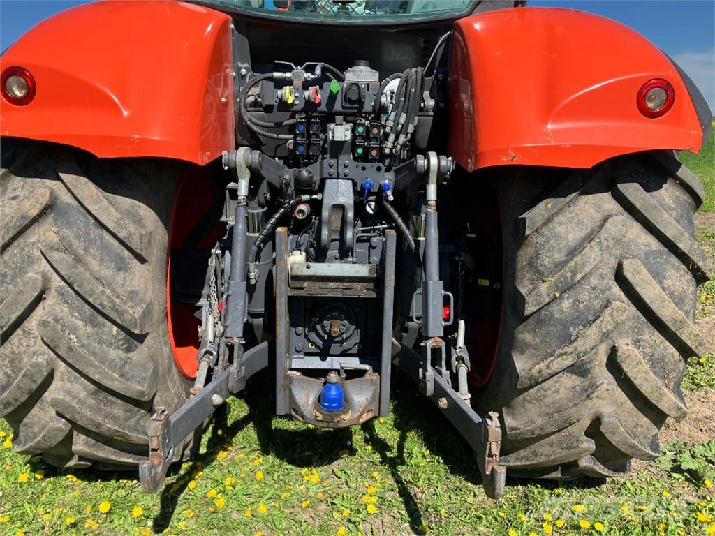 Kubota M7-133 Premium Traktori