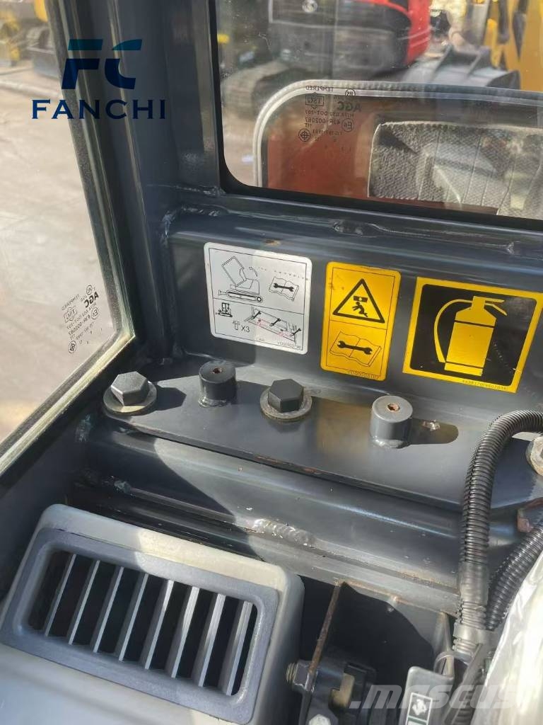 Hitachi ZX 35 U Міні-екскаватори < 7т