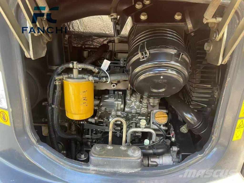 Hitachi ZX 35 U Міні-екскаватори < 7т