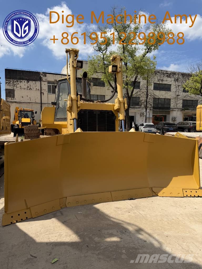 SEM 822 Rupsdozers