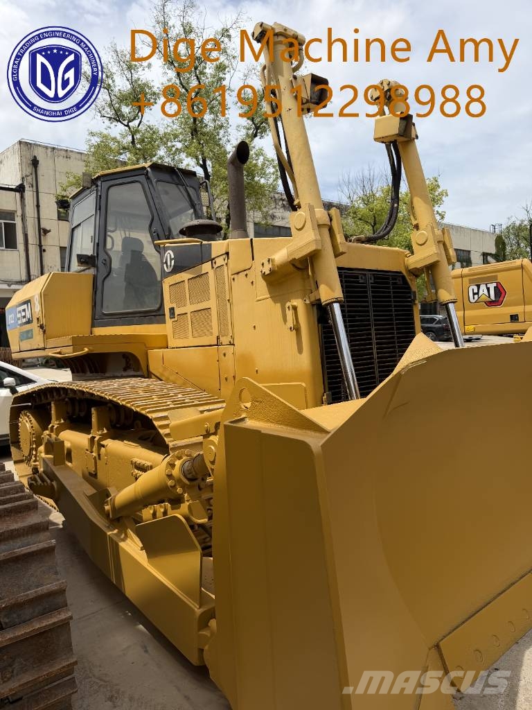 SEM 822 Rupsdozers