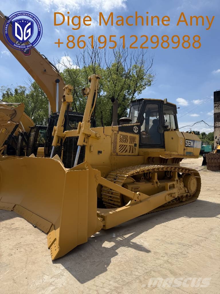SEM 822 Rupsdozers