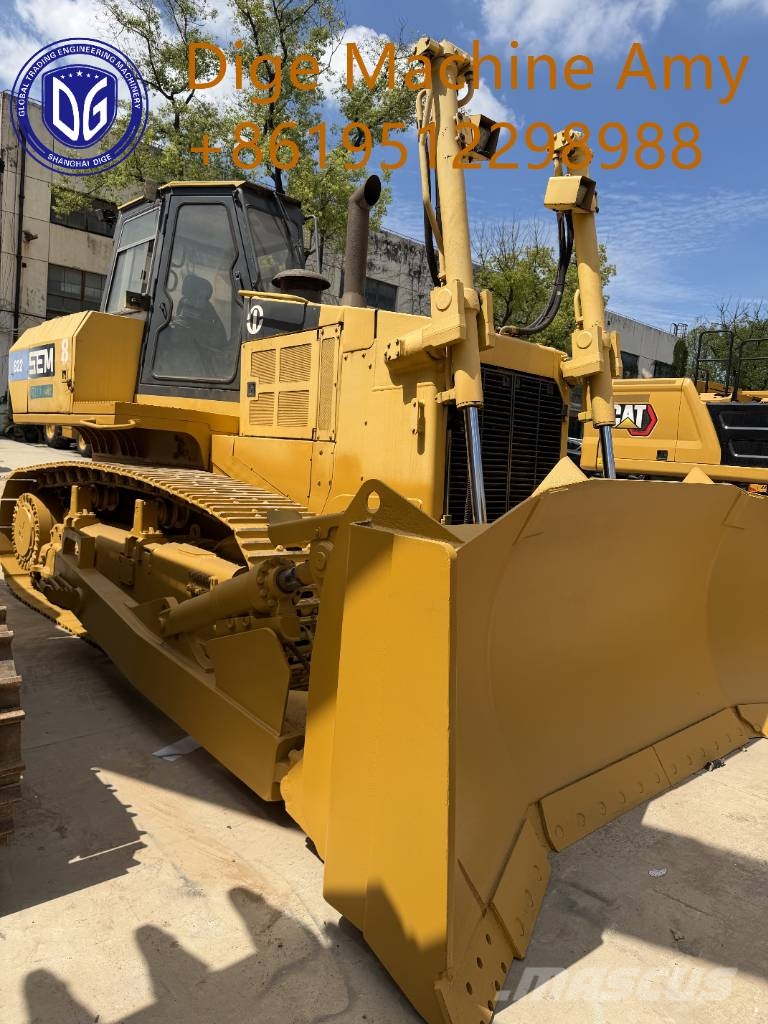 SEM 822 Rupsdozers