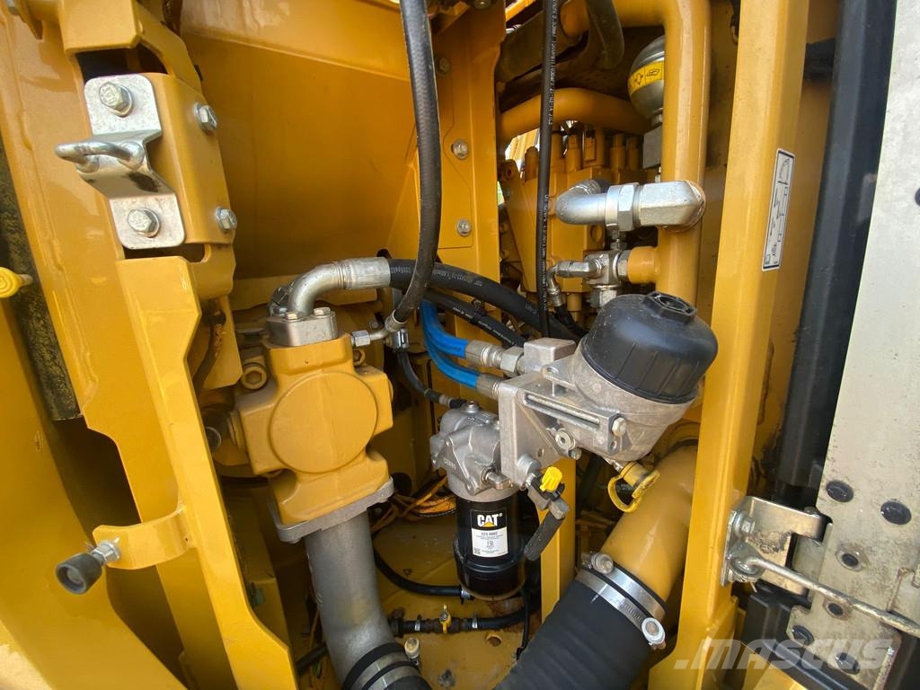 CAT 315 GC . Escavadeiras de esteiras