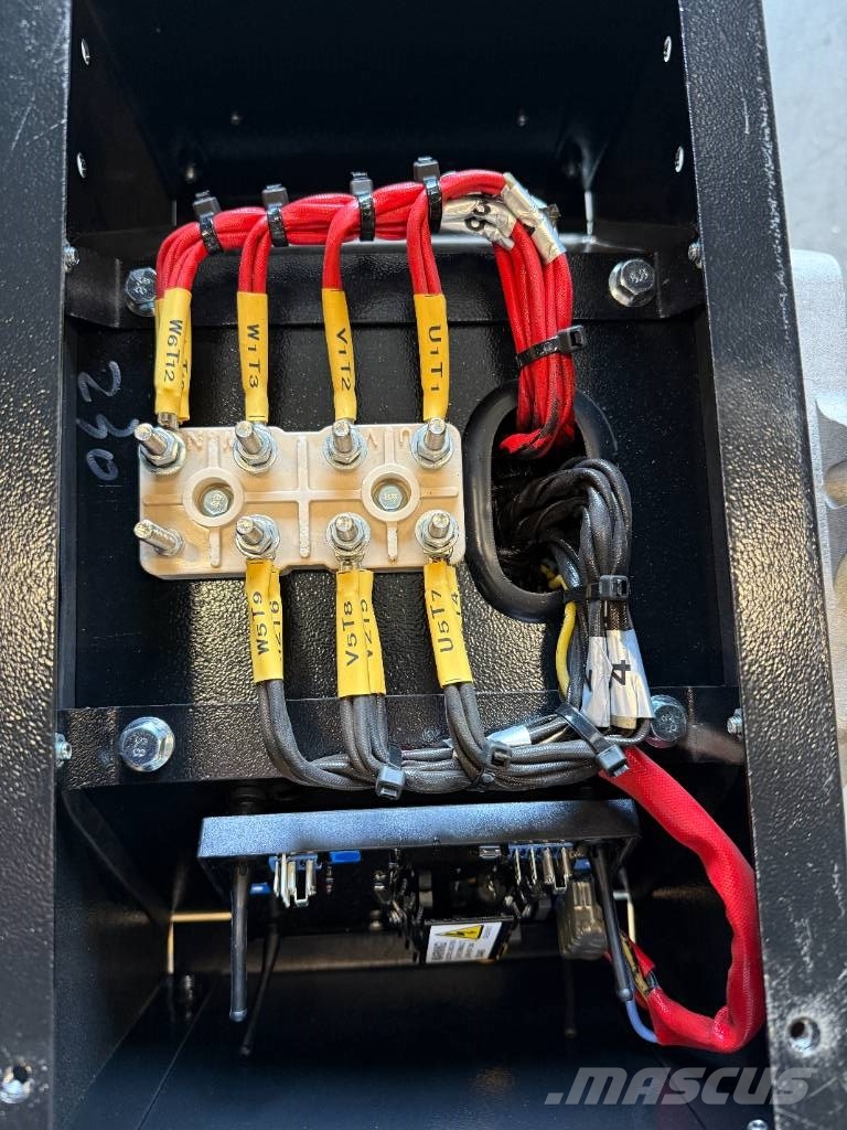DPX CJ184G - 31 kVA Alternator - DPX-33902 Citi ģeneratori