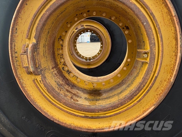 CAT 740 SPARE WHEEL 29.5R25 Pneumatiky, kola a ráfky