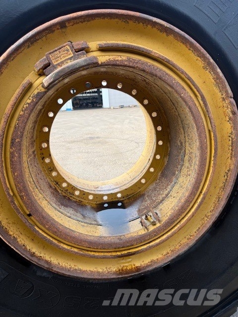 CAT 740 SPARE WHEEL 29.5R25 Pneumatiky, kola a ráfky