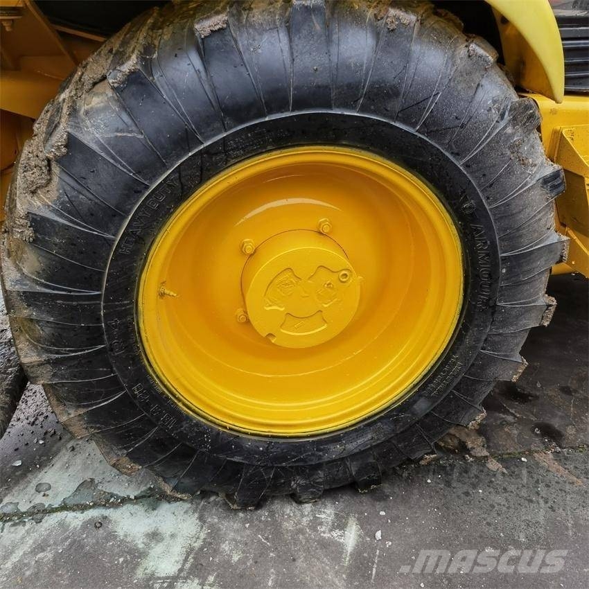 JCB 4CX Ekskavaatorlaadurid
