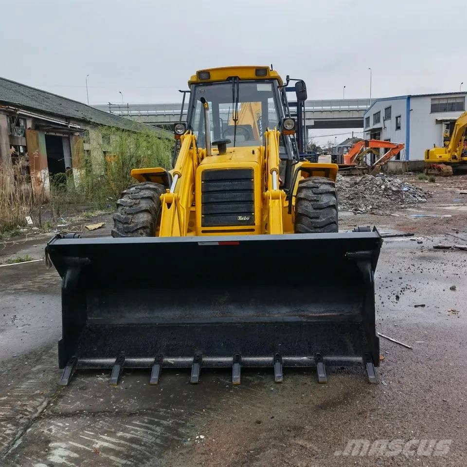 JCB 4CX Ekskavaatorlaadurid