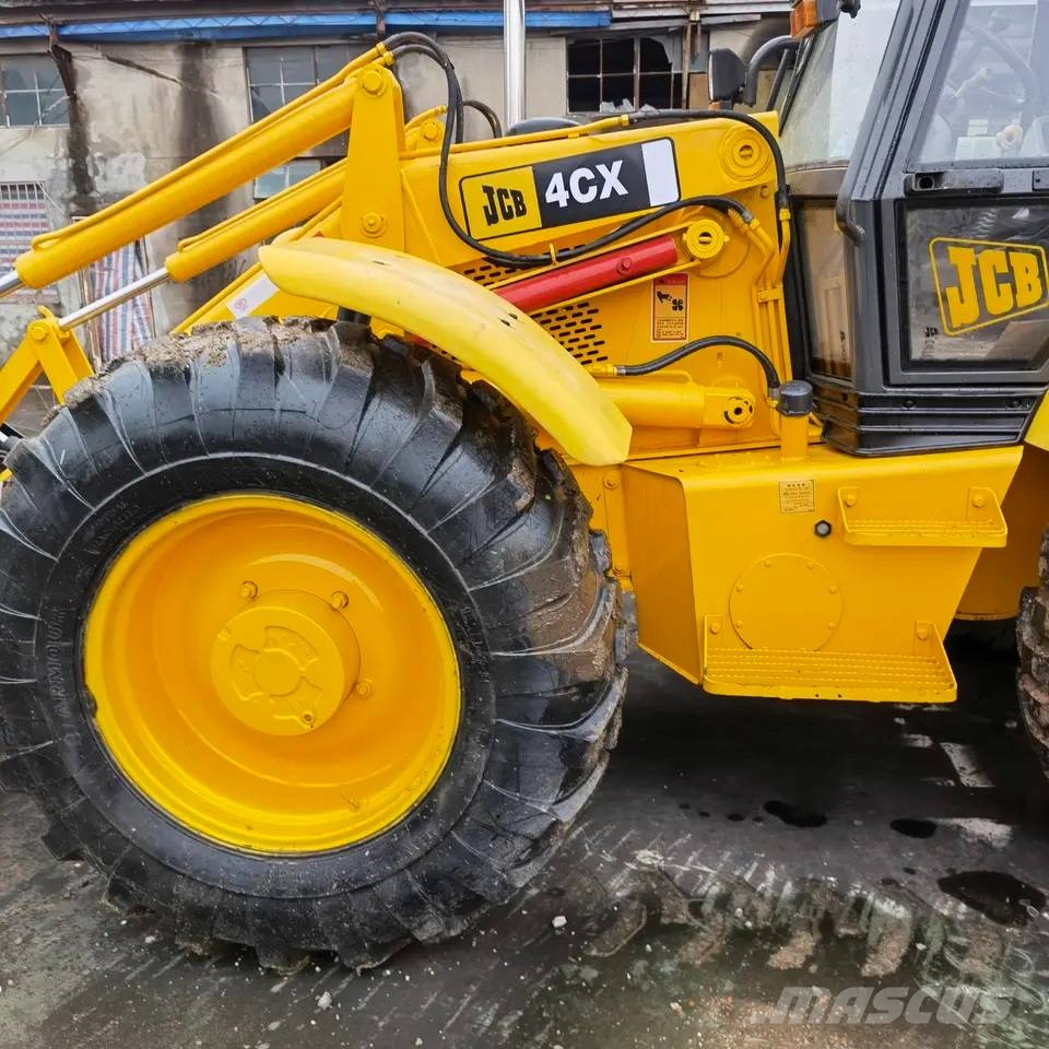JCB 4CX Ekskavaatorlaadurid