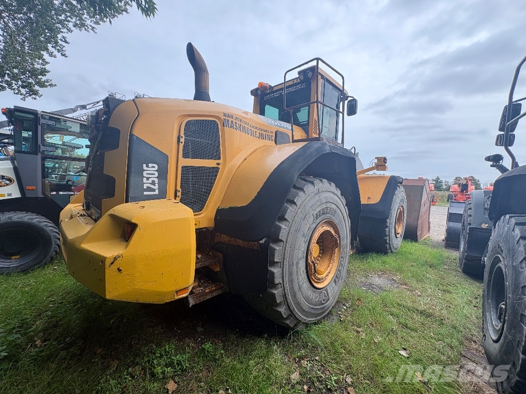 Volvo L 250 G Wielladers