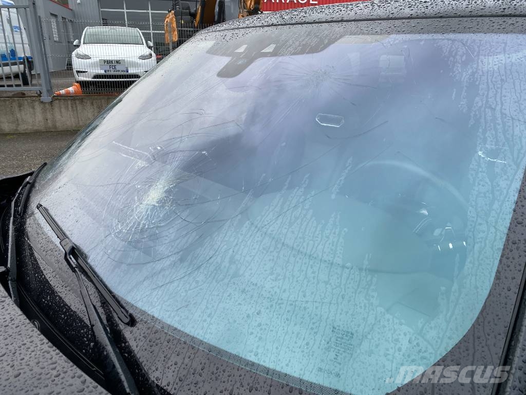 Land Rover Range Rover Sport SVR 575 5.0i 1er Main endommagée Sõiduautod