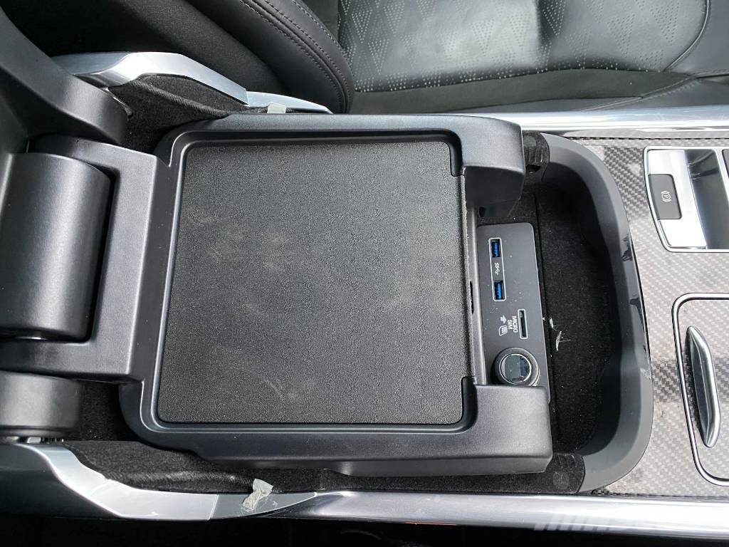 Land Rover Range Rover Sport SVR 575 5.0i 1er Main endommagée Sõiduautod