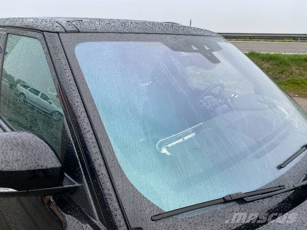 Land Rover Range Rover Sport SVR 575 5.0i 1er Main endommagée Sõiduautod