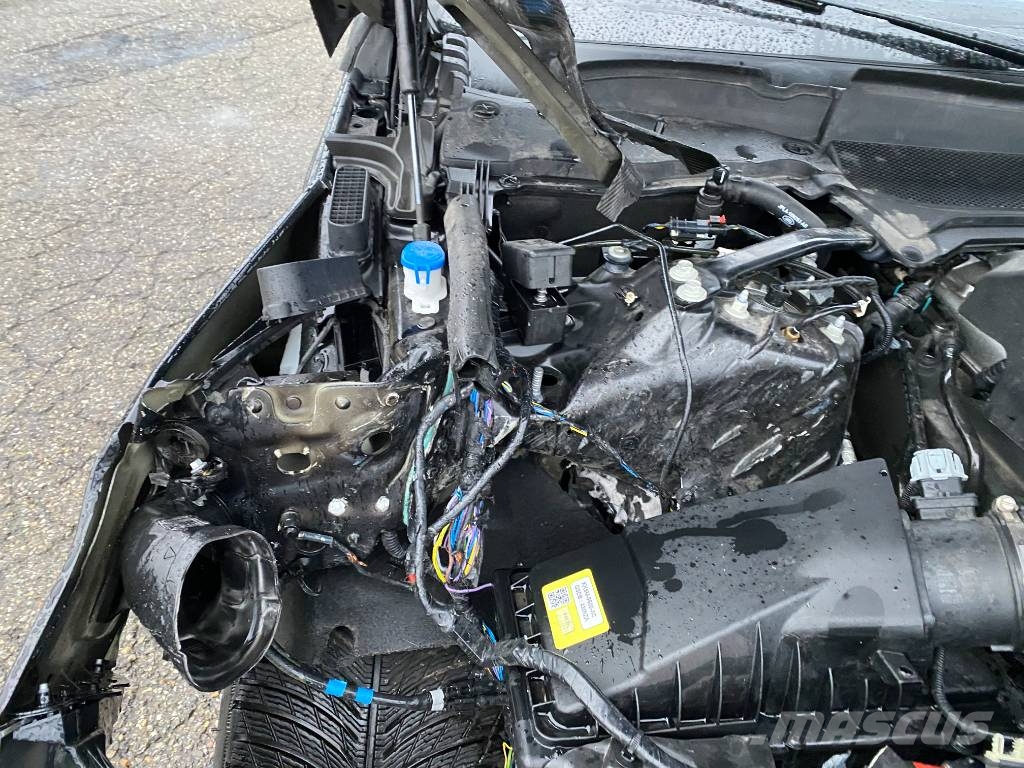 Land Rover Range Rover Sport SVR 575 5.0i 1er Main endommagée Sõiduautod