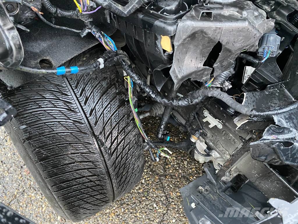 Land Rover Range Rover Sport SVR 575 5.0i 1er Main endommagée Sõiduautod