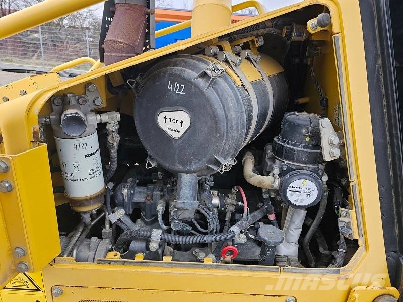 Komatsu D 61 PX-23 Buldozer sobre oruga