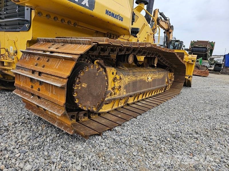 Komatsu D 61 PX-23 Buldozer sobre oruga