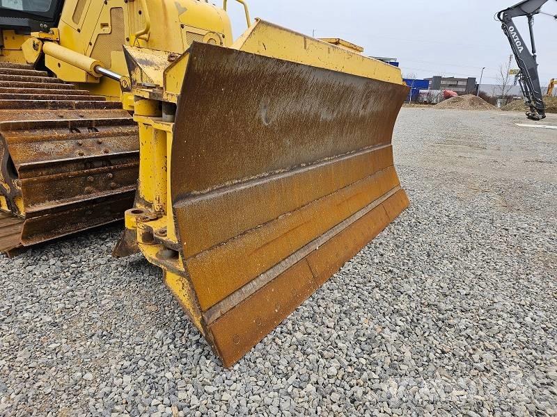 Komatsu D 61 PX-23 Buldozer sobre oruga