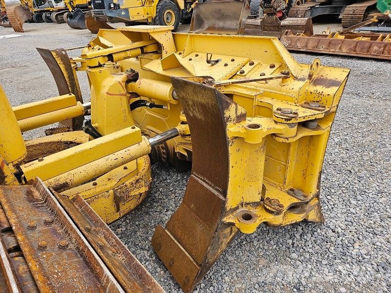 Komatsu D 61 PX-23 Buldozer sobre oruga