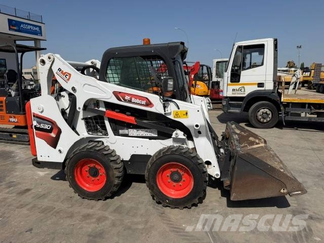 Bobcat S 530 لوادر انزلاقية التوجيه
