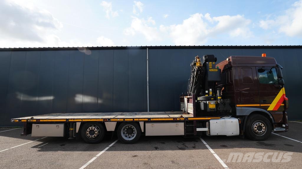 DAF XF 460 6x2 flatbed truck with Palfinger PK 50002-E Allterrängkranar
