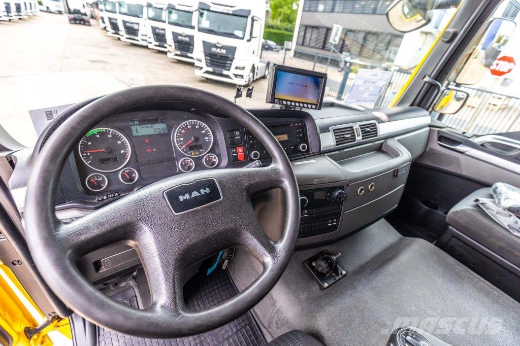 MAN TGM 18.250 BL + DHOLLANDIA 2T. Kofferaufbau
