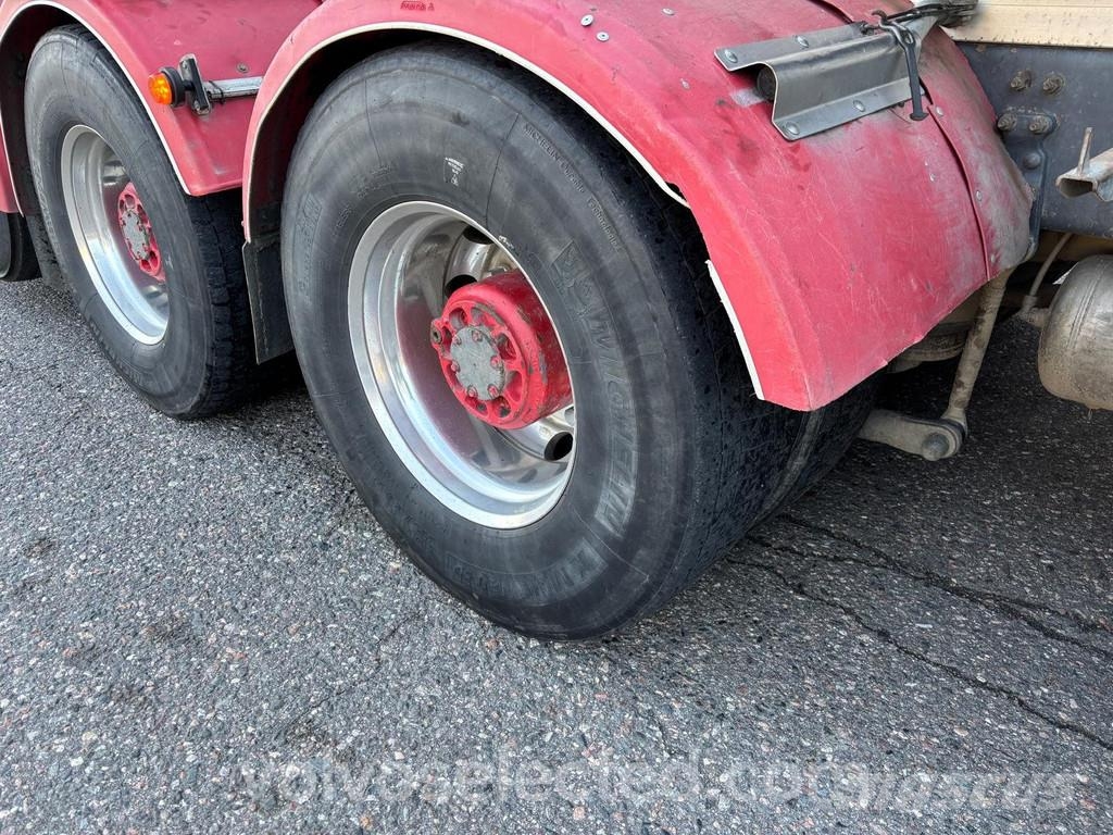 Volvo FH Puuauto Alucar II-piiri Camion grumier
