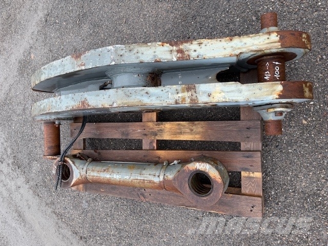 Liebherr L 586 BUCKET LINK Κουβάδες