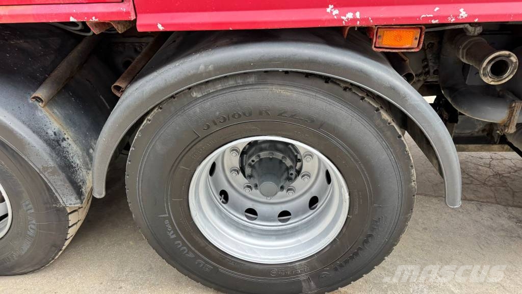 Scania P94 310 6x2 vaccum + pressure - lifting axle Camiões-cisterna