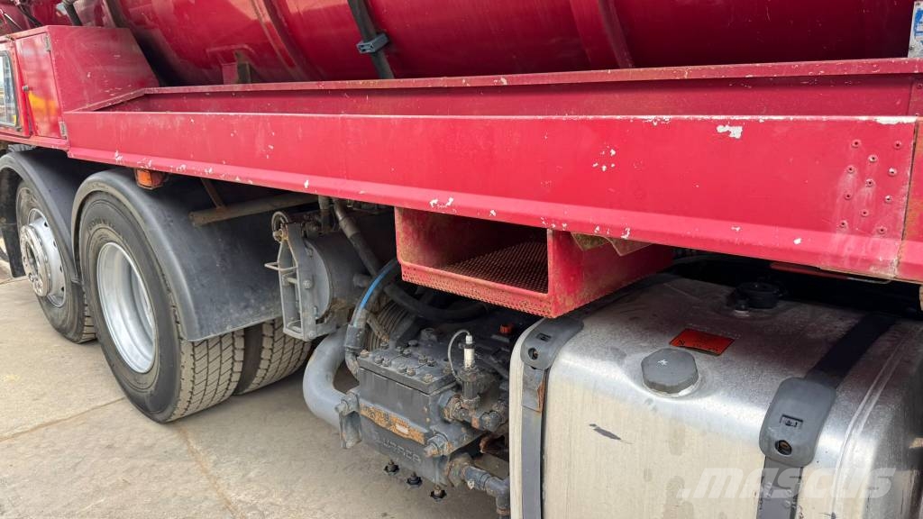 Scania P94 310 6x2 vaccum + pressure - lifting axle Camiões-cisterna