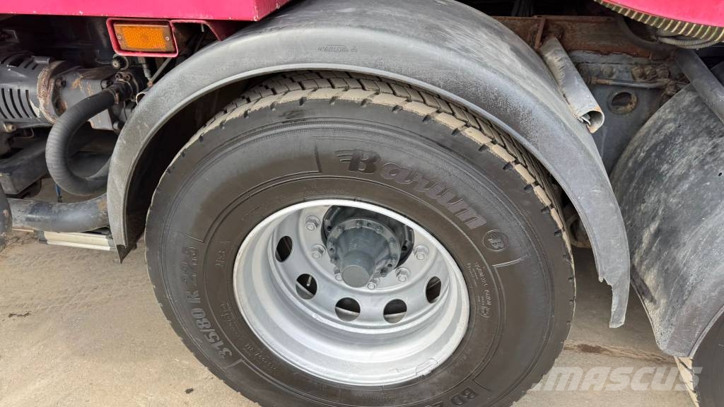 Scania P94 310 6x2 vaccum + pressure - lifting axle Camiões-cisterna