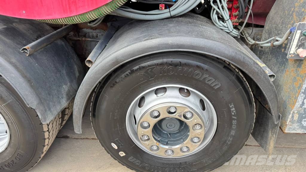 Scania P94 310 6x2 vaccum + pressure - lifting axle Camiões-cisterna