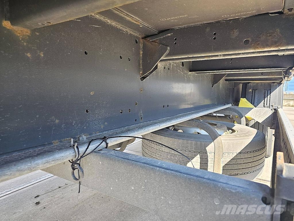 Krone SD Curtainsider semi-trailers