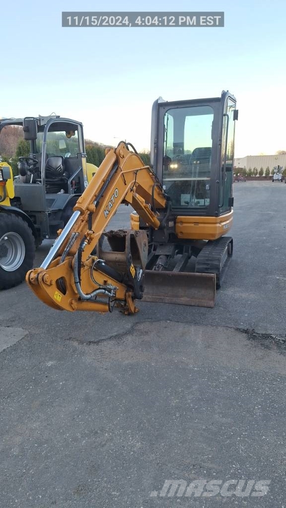 Kato HD35N4 Mini ekskavatörler, 7 tona dek